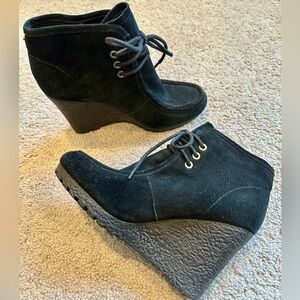 MICHAEL Michael Kors MK Rory Lace Up Wedge Booties Size 6